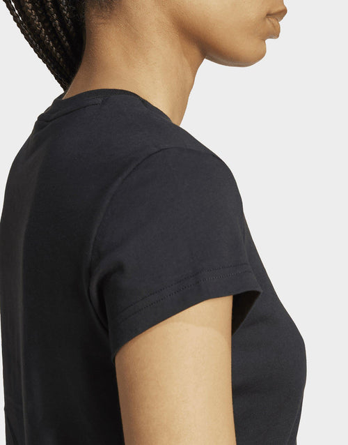 เสื้อยืดผู้หญิง Essential Slim