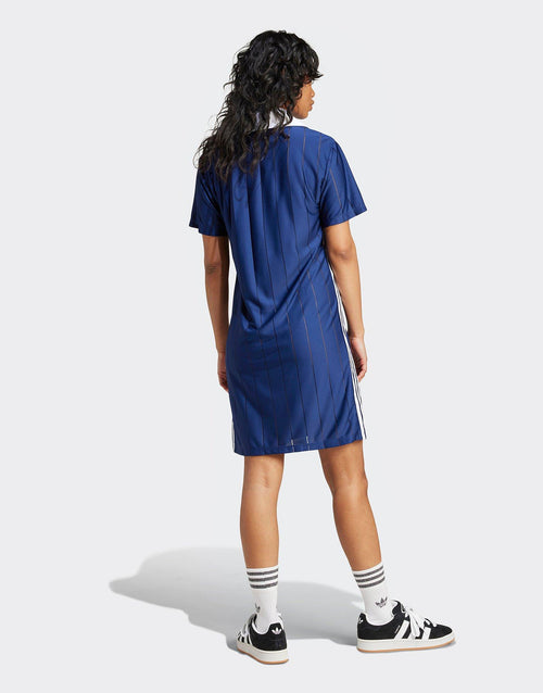 ชุดเดรสผู้หญิง Adicolor 3-Stripes Pinstripe