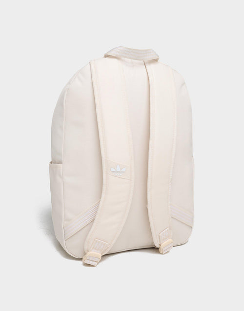 กระเป๋าสะพายหลัง Adicolor