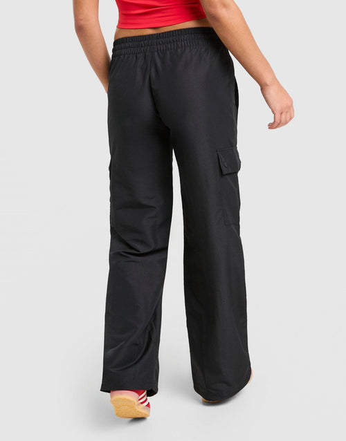กางเกงขายาวผู้หญิง Essentials Woven Cargo Joggers