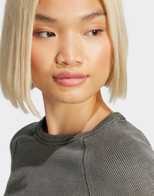 เสื้อแขนยาวผู้หญิง Ribbed Crop