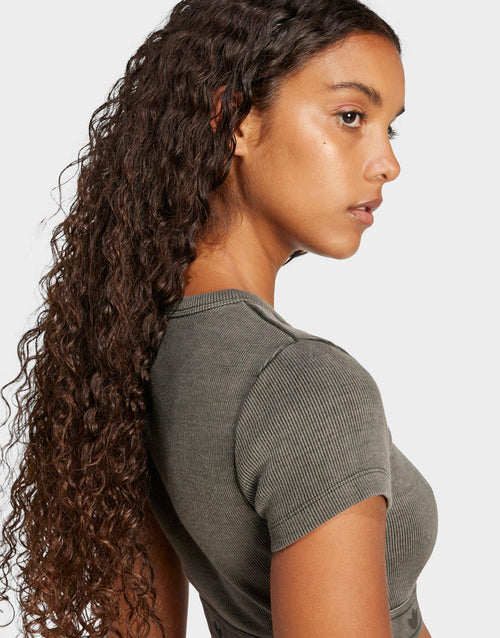เสื้อแขนสั้นผู้หญิง Ribbed Crop