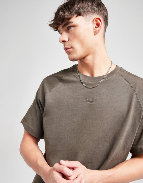 เสื้อยืดผู้ชาย Premium Essentials