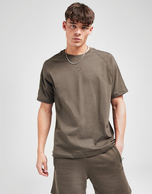 เสื้อยืดผู้ชาย Premium Essentials