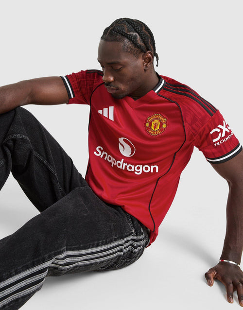 เสื้อฟุตบอลชุดเหย้า Manchester United 25/26
