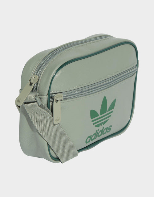 กระเป๋าสะพายข้าง Adicolor Classic