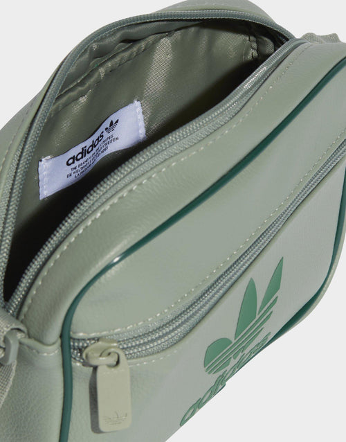 กระเป๋าสะพายข้าง Adicolor Classic