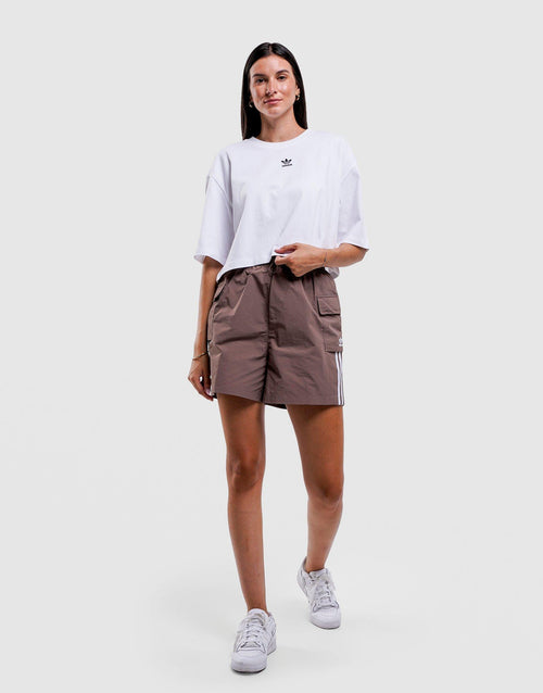 เสื้อยืดผู้หญิง Essentials Crop