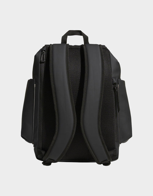 กระเป๋าสะพายหลัง Favourite (18L)