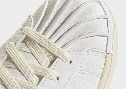 รองเท้าผู้หญิง Superstar CNY