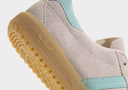 รองเท้าผู้หญิง BRMD