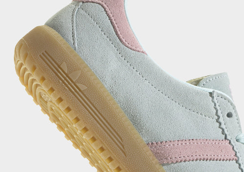 รองเท้าผู้หญิง BRMD