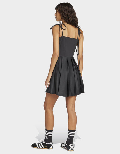 ชุดเดรสผู้หญิง Ribbon Pleated Mini