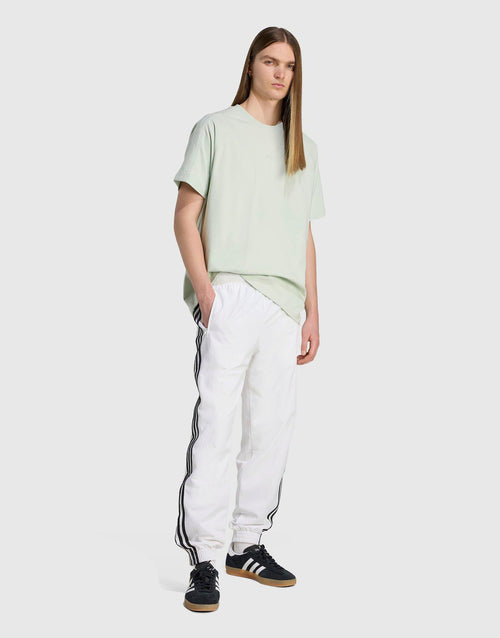 เสื้อยืดผู้ชาย Premium Essentials