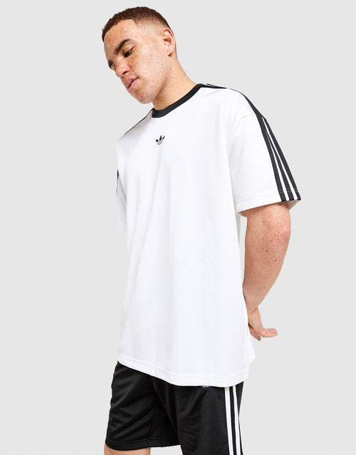 เสื้อฟุตบอลผู้ชาย Adicolor Jacquard