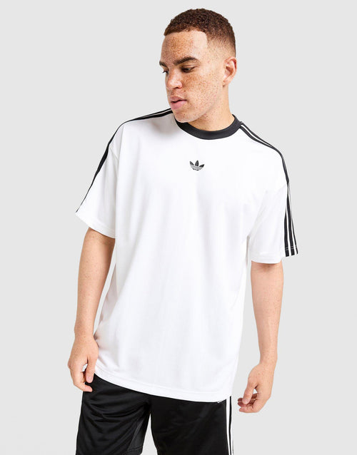 เสื้อฟุตบอลผู้ชาย Adicolor Jacquard