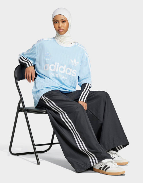 เสื้อแขนสั้นผู้หญิง Football Oversized