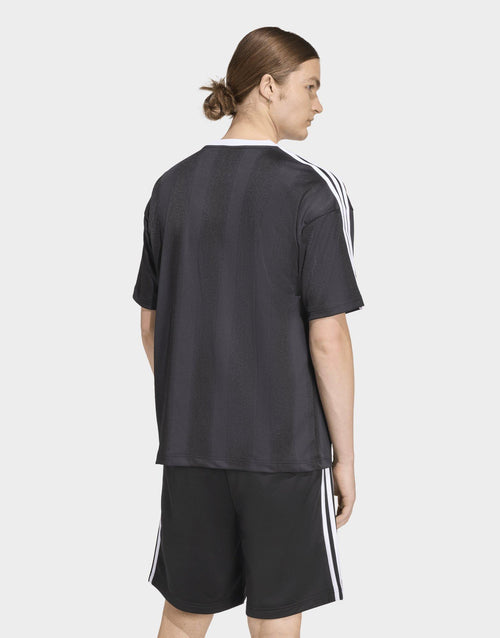 เสื้อฟุตบอลผู้ชาย Adicolor Jacquard