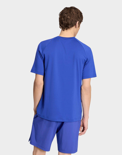 เสื้อยืดผู้ชาย Tech Trefoil Essentials