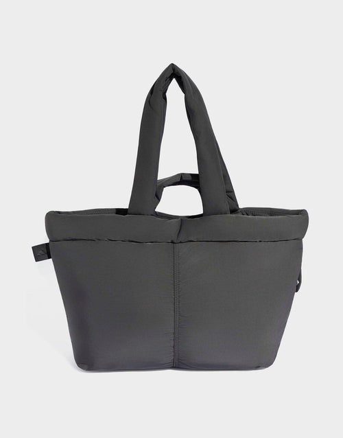 กระเป๋า Must Haves Tote (19.7L)