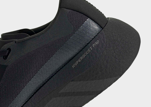 รองเท้าผู้ชาย Hyperboost Edge