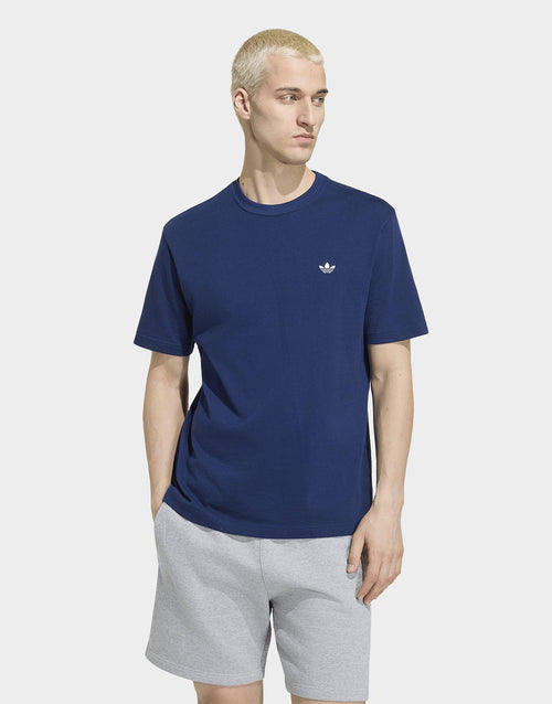 เสื้อยืดผู้ชาย Trefoil Essentials
