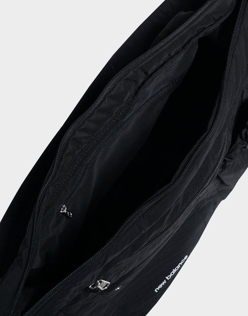 กระเป๋า Utility Crossbody