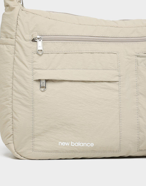 กระเป๋า Utility Crossbody
