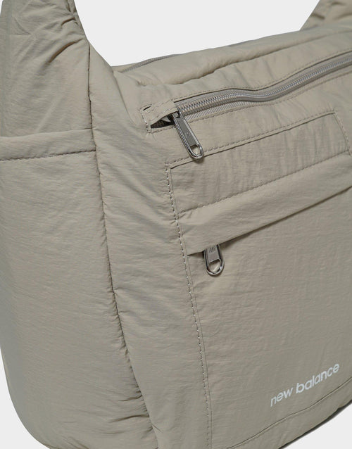 กระเป๋า Utility Crossbody