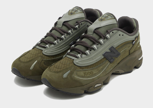 รองเท้าผู้ชาย 1000