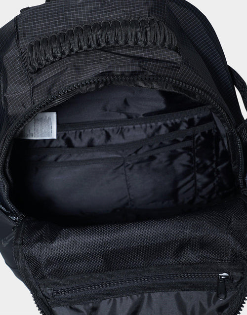 กระเป๋าสะพายหลัง 23 Engineered (29L)