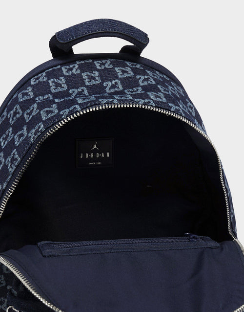 กระเป๋าสะพายหลัง Monogram (20.8L)