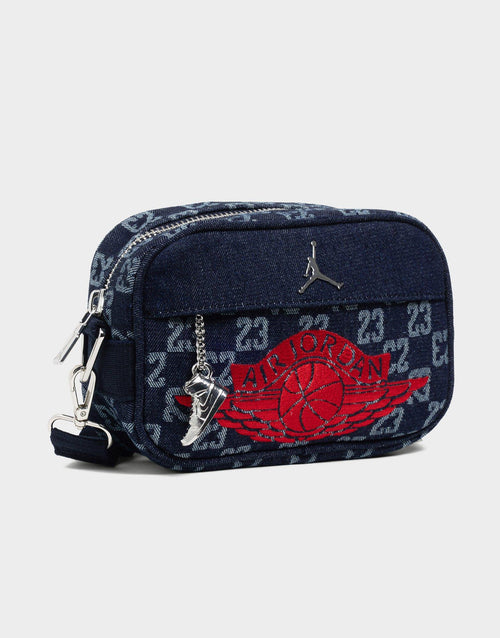 กระเป๋า Monogram Camera (1L)