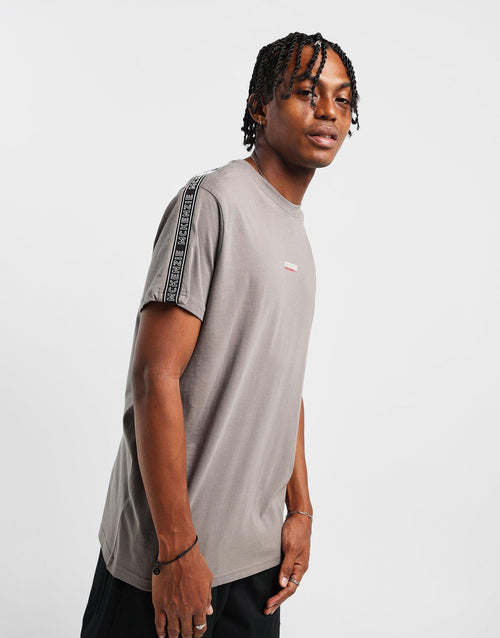 เสื้อยืดผู้ชาย Essential Tape