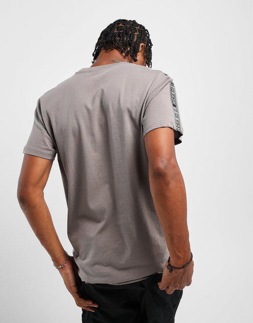 เสื้อยืดผู้ชาย Essential Tape