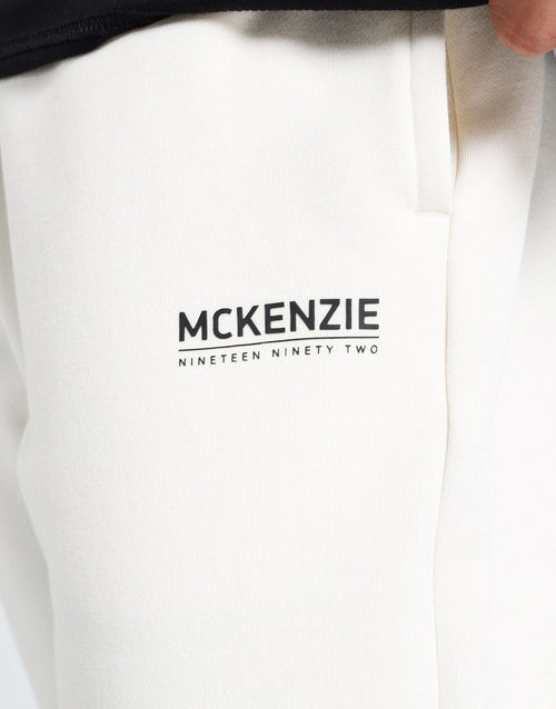 กางเกงขาสั้นผู้ชาย Essential Fleece