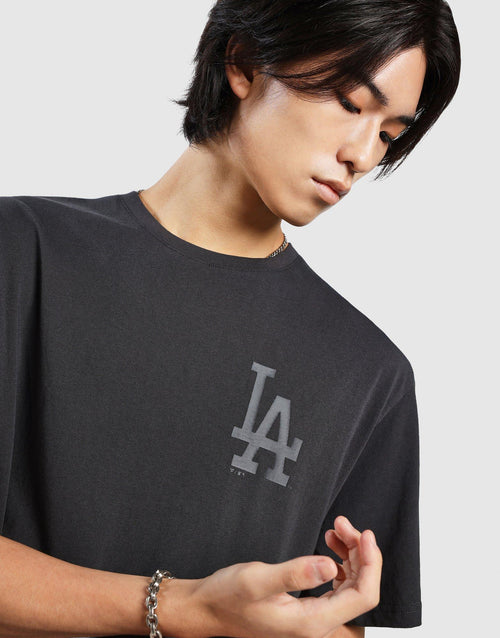 เสื้อยืดผู้ชาย Raw Edge Appliqué LA Dodgers