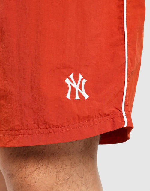 กางเกงขาสั้นผู้ชาย Piped Beach NY Yankees