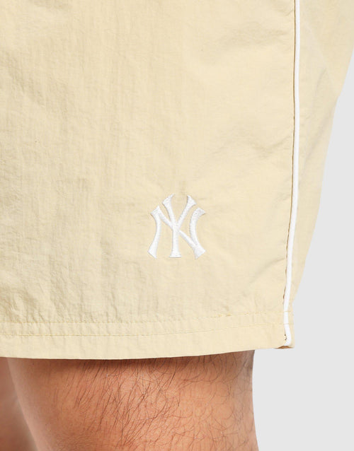 กางเกงขาสั้นผู้ชาย Piped Beach NY Yankees