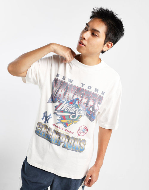 เสื้อยืดผู้ชาย World Series Champions Yankees