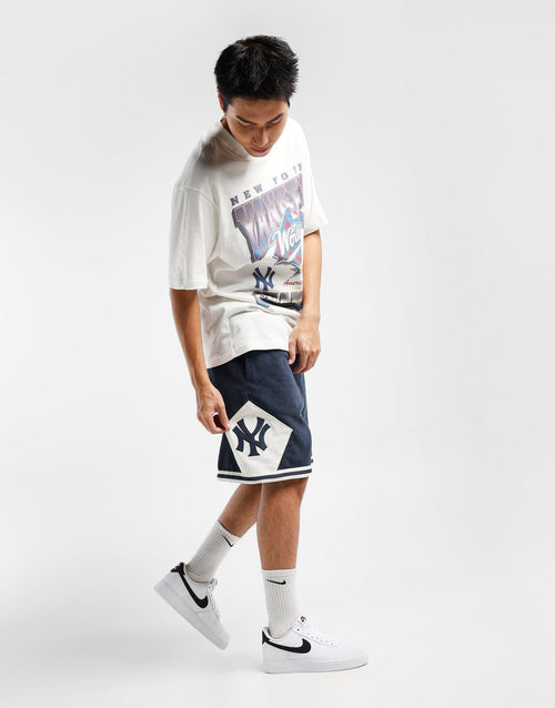 กางเกงขาสั้นผู้ชาย Corduroy Yonder Knits NY Yankees