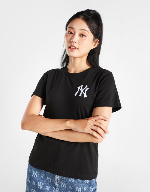 เสื้อยืดผู้หญิง Brocade Applique Newyork Yankees
