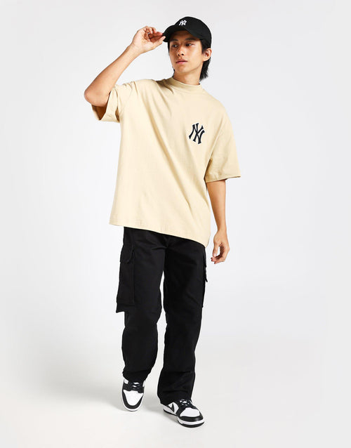 เสื้อยืดผู้ชาย Monogram Logo NY Yankees