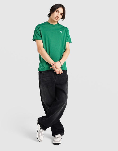 เสื้อยืดผู้ชาย Team Embroidery NY Yankees