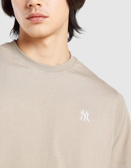เสื้อยืดผู้ชาย Team Embroidery NY Yankees