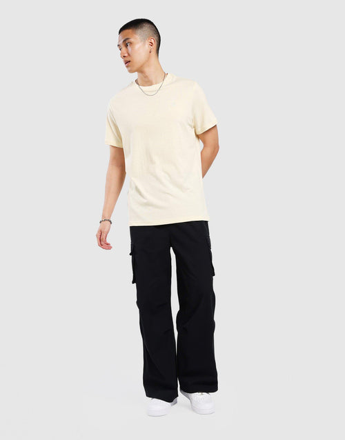 เสื้อยืดผู้ชาย Embroidered Logo