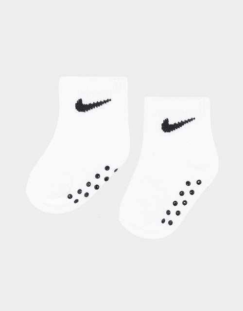 ถุงเท้าเด็กวัยหัดเดิน Core Swoosh Gripper (แพค 3)