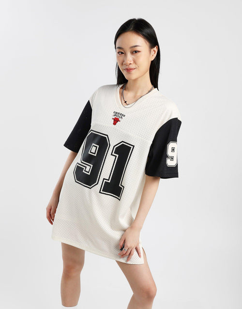 ชุดเดรสผู้หญิง Bull Oversized Jersey