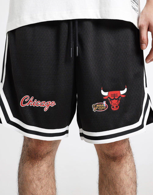 กางเกงขาสั้นผู้ชาย Mesh Chicago Bulls