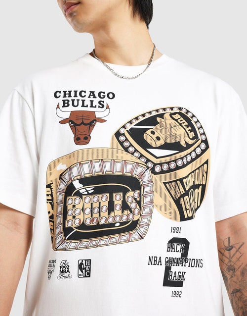 เสื้อยืดผู้ชาย Back 2 Back Chicago Bulls